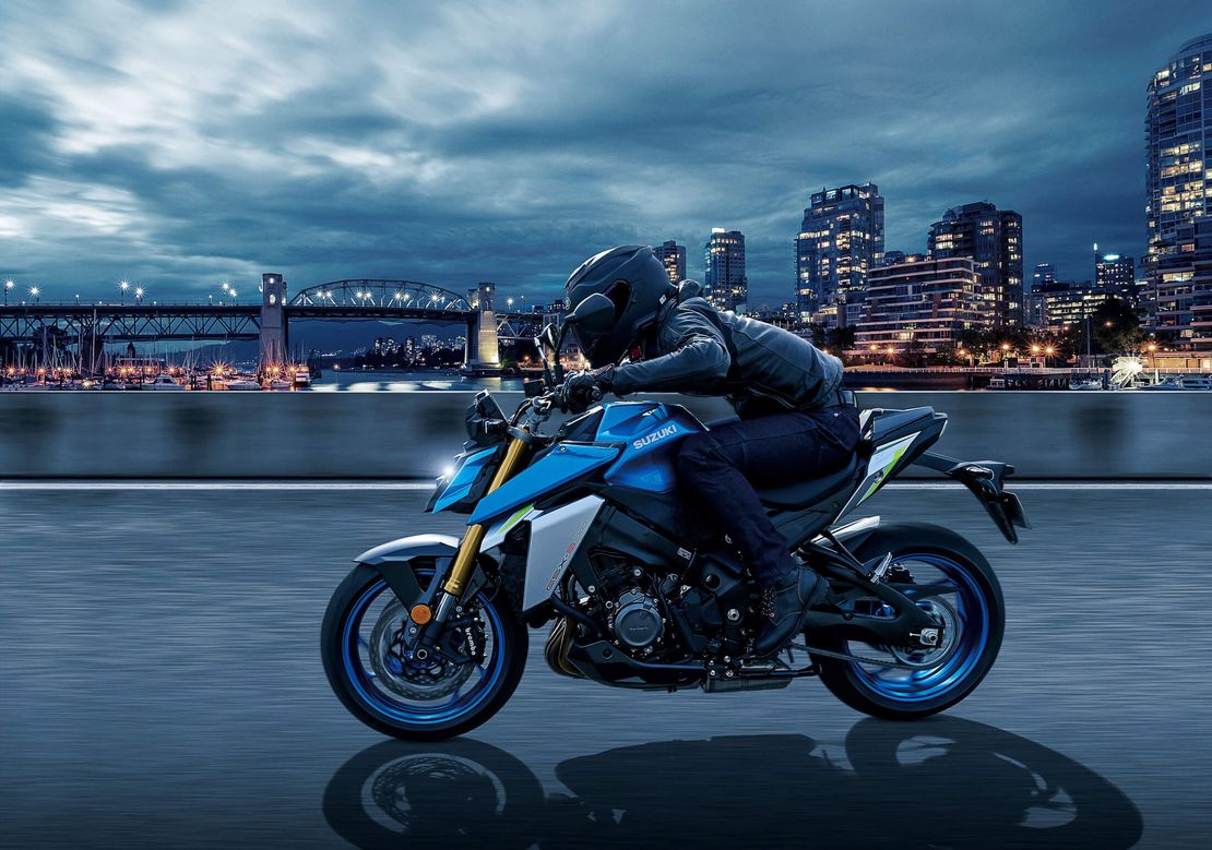 Ринг С — SUZUKI ПРЕДСТАВЛЯЕТ ПОЛНОСТЬЮ НОВЫЙ МОТОЦИКЛ GSX-S1000